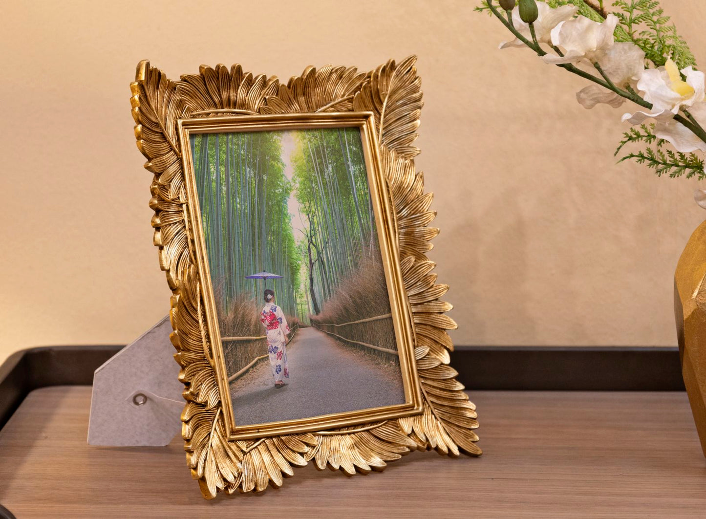 PHOTOFRAME OLLY CM 23,5X3X28 (INSIDE PHOTO SIZE CM 15X20)