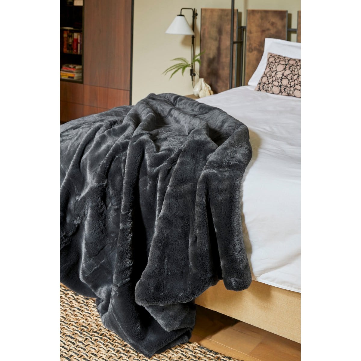 In The Mood Bronte Fleece Deken - L200 x B150 cm - Zwart