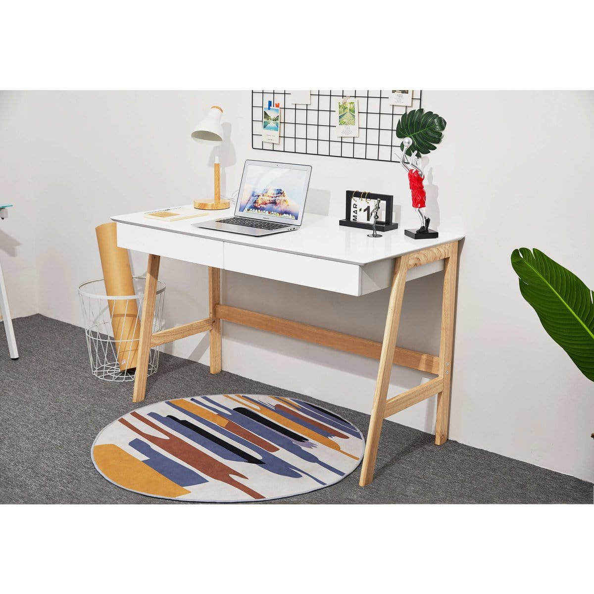 Moebilia Bureau, wit, houten poten