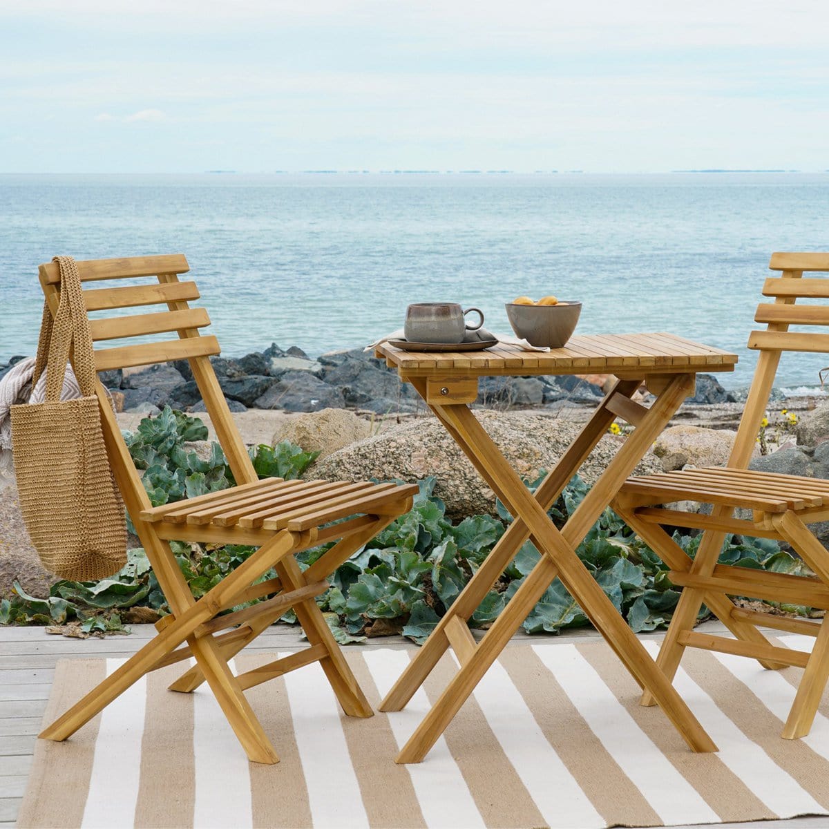 House Nordic ApS Cuenca Caféset - Caféset, 2 stoelen en 1 tafel, teakhout, naturel