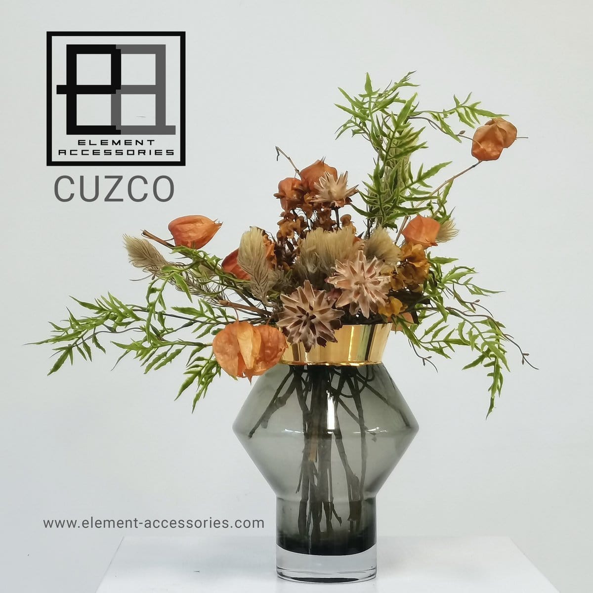 Element Accessories grillige hoekige ronde vaas met goud beschilderd aan de bovenkant, serie: CUZCO