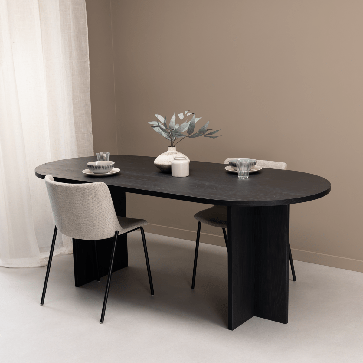 Stalux Ovale Eettafel Noa 200 x 90cm, kleur zwart eiken