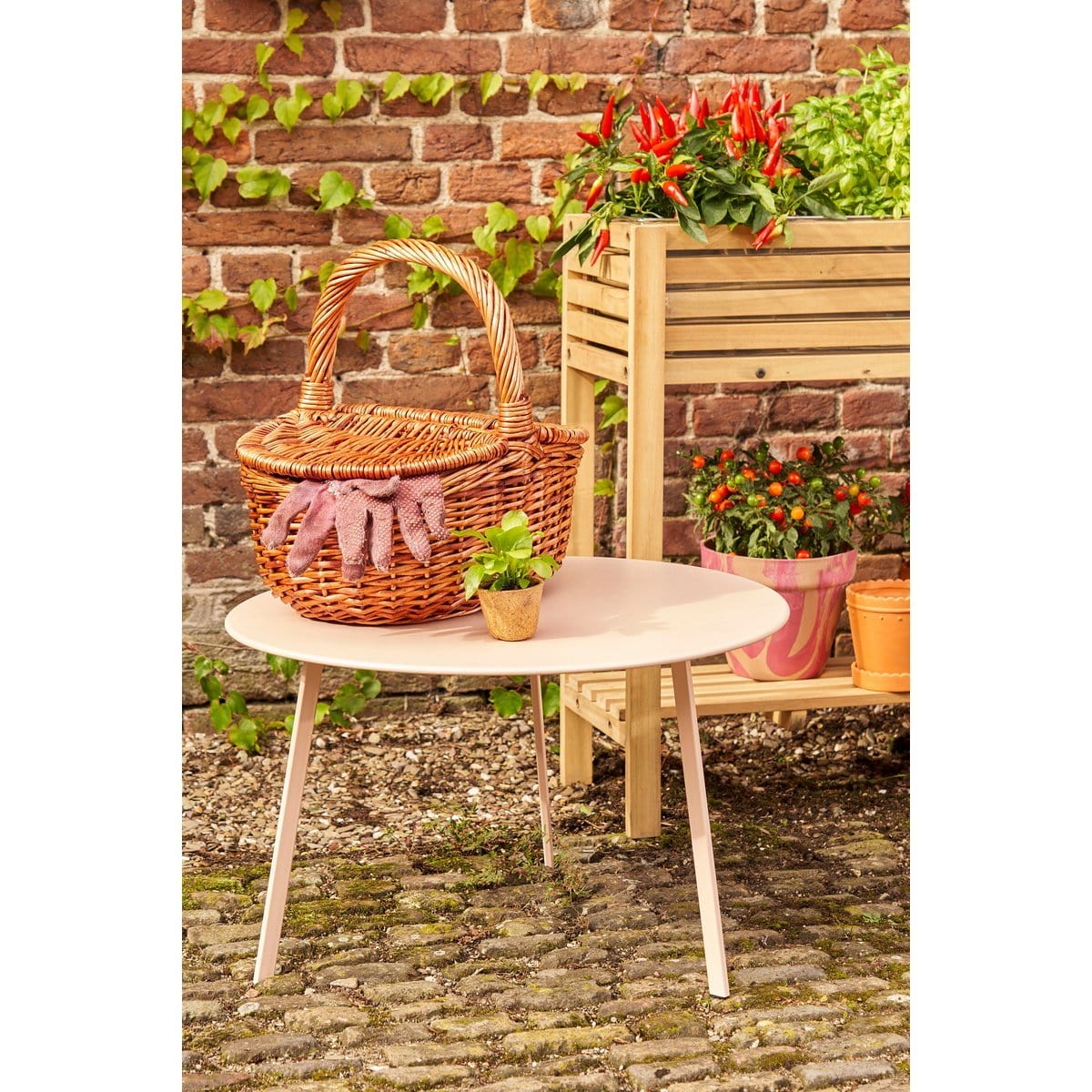 Mica Decorations Seatle Bijzettafel voor Buiten - H38 x Ø58 cm - Metaal - Lichtroze