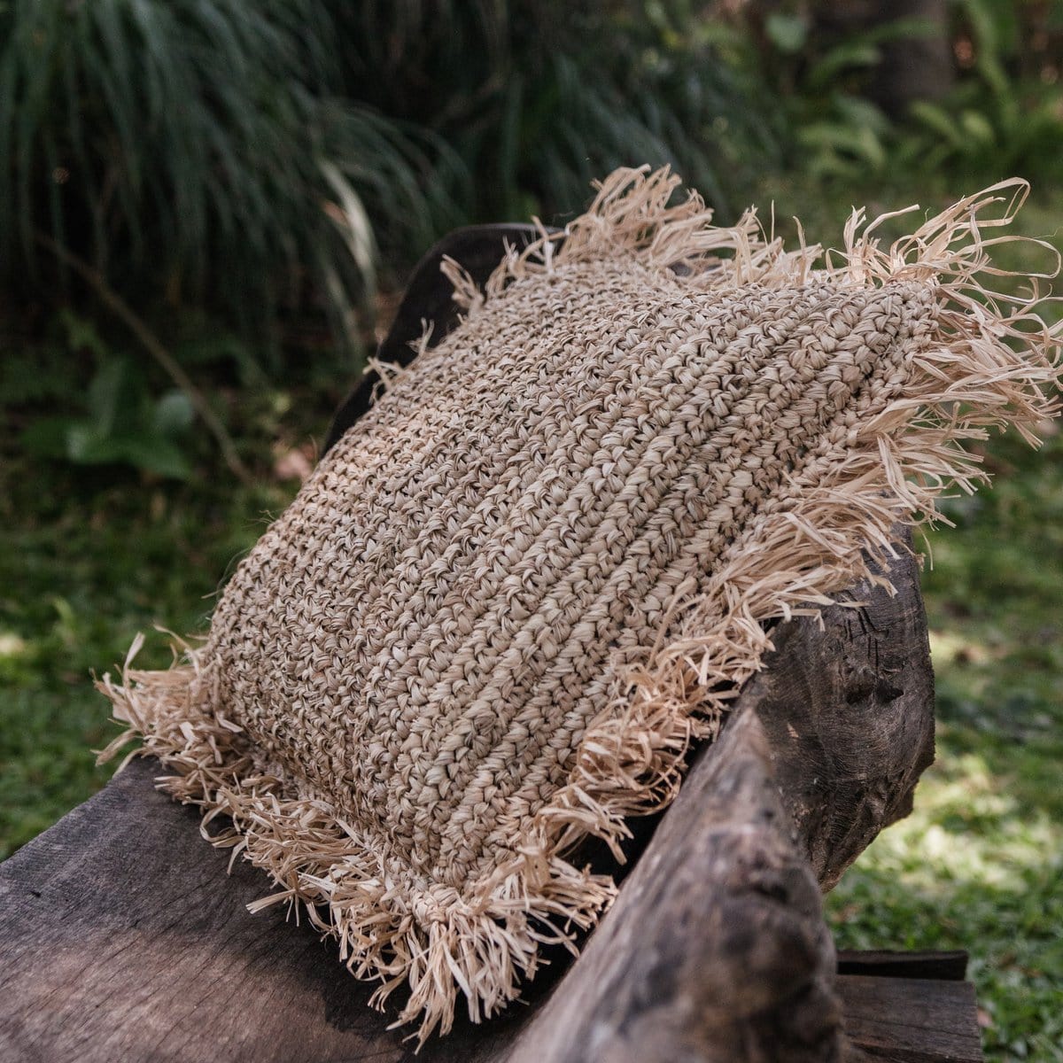 Soeji Sierkussen met vulling | Decoratief Kussen | Sofa Kussen GANDI gemaakt van Raffia