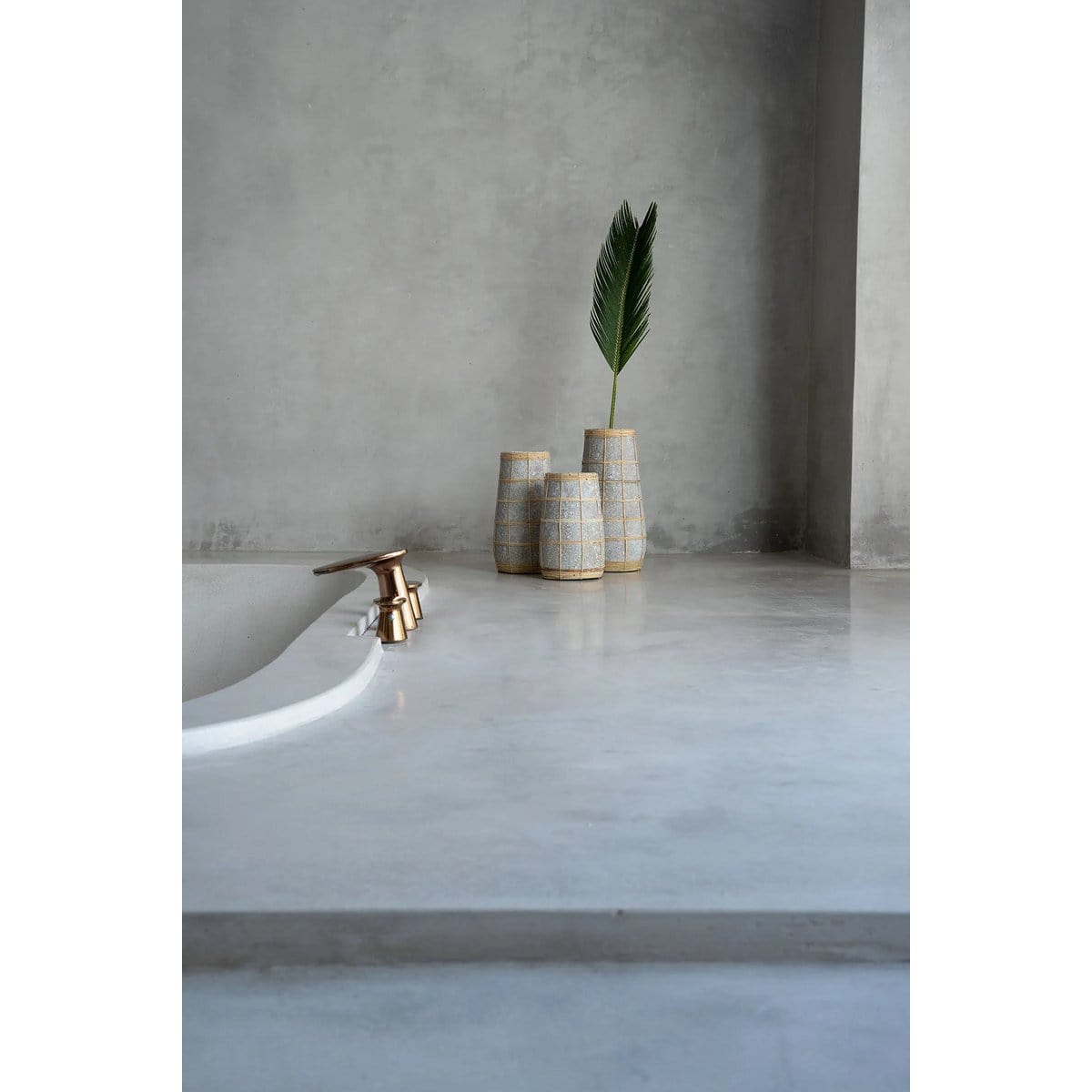 Bazar Bizar The Cutie Vase - Beton Naturel - M